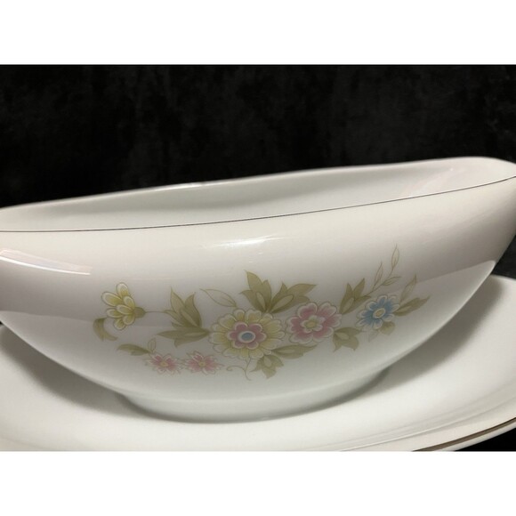VTG Cresent Fine China Sarasota Gravy Boat & Attached Saucer Plate  5712 Japan - Picture 10 of 12